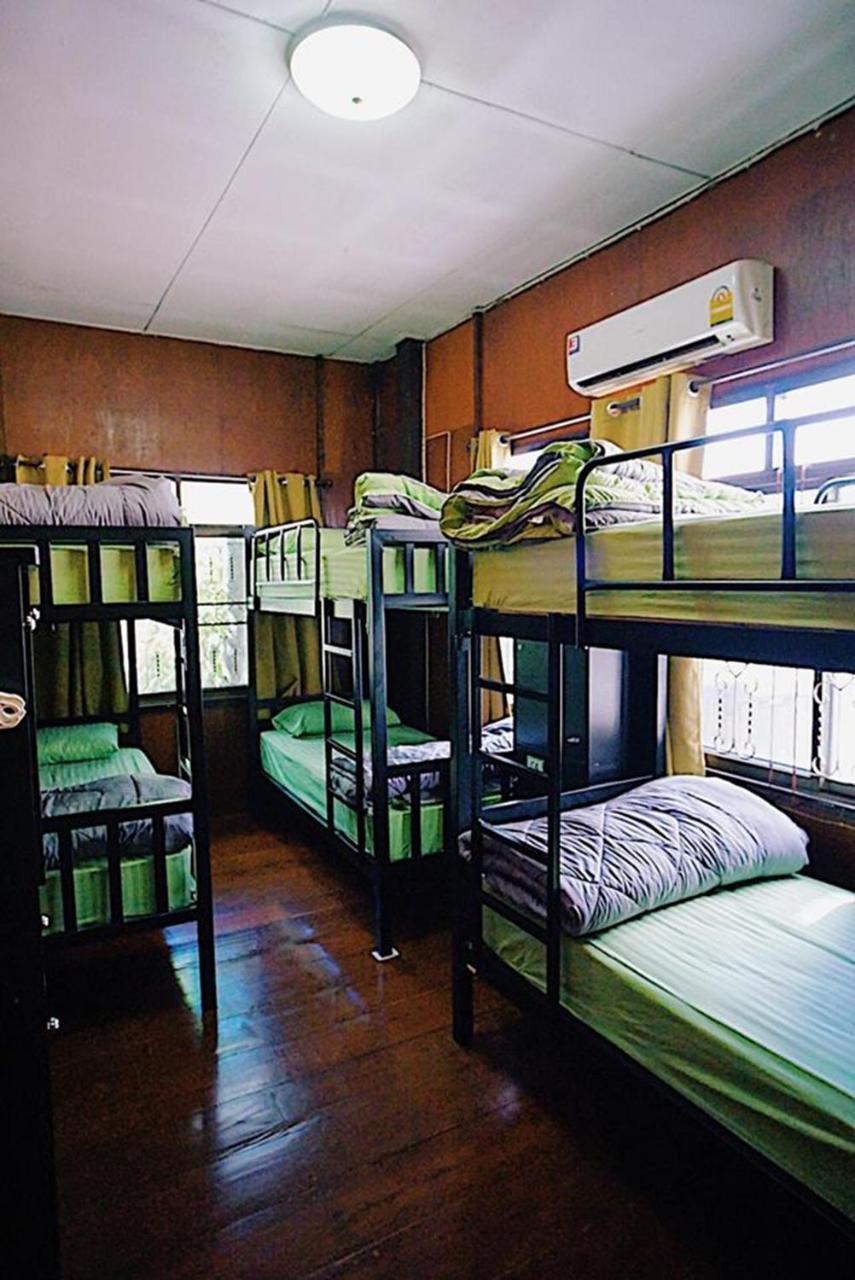 Oh My Bed Chiang Mai Hostel Exterior photo